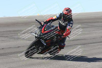 media/Oct-13-2025-Moto Forza (Mon) [[a66d839500]]/4-C Group/Session 2 (Bowl)/